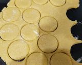 Foto del paso 4 de la receta: Alfajores caseros de dulce de leche🥯🥯🍩🤩🤩😘