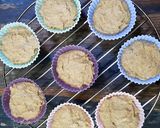 A picture of step 4 of Spiced Pumpkin Banana Muffins.