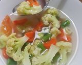 Foto langkah ke 7 dari resep Sup Ayam Kembang Kol.