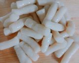 Hình bước làm 4 của món Tokbokki(Bánh gạo cay HQ)
