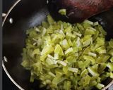 A picture of step 4 of Snake gourd subji.