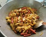 A picture of step 6 of Gobhi,gajar,mooli ka achar.