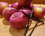 Une image de l'étape 1 de Compote pommes-vanille.