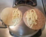 Foto del paso 2 de la receta: Quesadillas de queso facilísimas