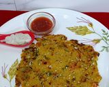 A picture of step 6 of Leftover Poha chilla With Fresh Veggies.