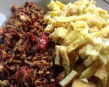 Foto langkah ke 3 dari resep Nasi kuning ricecooker.