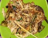 Foto langkah ke 4 dari resep Nasi bakar isi tumis jamur ikan cakalang.