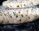 A picture of step 2 of Chicken Stuffed Bread...😋👌.