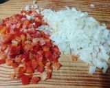 Foto del paso 1 de la receta: Arroz, mariscos y pescado. Similar a Paella