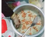 A picture of step 4 of Singapore rice.