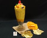 राॅयल मॅंगो मस्तानी फालूदा (mango mastani falooda recipe in marathi) रेसिपी स्टेप 4 फोटो