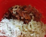 Foto langkah ke 1 dari resep Bakwan Mie Daging finger food Mpasi 1th+.