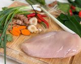 รูปขั้นตอนการทำที่ 1 ของ ไก่ต้มขมิ้น ซุปเหลืองทอง