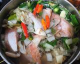 Foto langkah ke 5 dari resep Sop Ikan Nila.