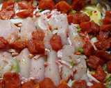 Foto del paso 3 de la receta: Pollo y magro de cerdo en elaboración de moruno rojo