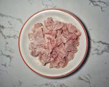 Foto del passaggio 2 della ricetta Pepite di Tacchino, Piselli e Agrumi