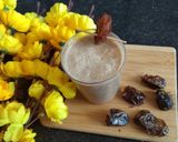 A picture of step 4 of Dates Smoothie.