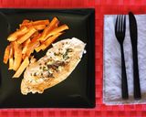 Foto del paso 2 de la receta: Emperador a la plancha con batata al microondas