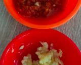 Foto langkah ke 1 dari resep Kuah Sambal (Cakwe, Pangsit, Dimsum).