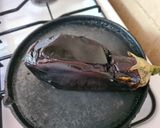 Foto del paso 1 de la receta: Hummus de berenjena asada 🍆