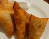 A picture of step 6 of Chicken samosa.