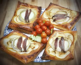 Foto del paso 5 de la receta: Hojaldres de manzana con queso de cabra y anchoas