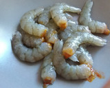 Foto del paso 5 de la receta: Alcachofas con langostinos y salsa verde