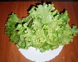 A picture of step 1 of Lettuce mixed salad 🍅🧅.