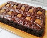 Foto langkah ke 7 dari resep Chewy Brownies Premium.
