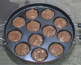 A picture of step 2 of Choco Chips Mini Cake.
