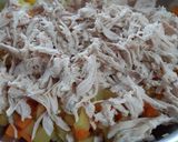 Foto del paso 3 de la receta: Ensalada de pollo Navideña 🎄
