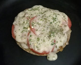 Foto del paso 4 de la receta: Pizza individual, sin harina de trigo. (En sartén)
