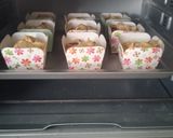 Foto langkah ke 8 dari resep Strawberry Muffin.