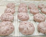 A picture of step 5 of Purple Rice and Red Bean Steamed Buns.
