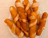 A picture of step 5 of Twist potato rolls.