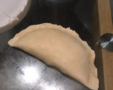 Foto del paso 3 de la receta: Empanadas de Mariscos Fritas