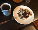 Foto del paso 6 de la receta: Papas 🥔 chorizo y quesillo fundido