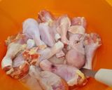 Foto langkah ke 1 dari resep Ayam Goreng Bumbu Iris Praktis.