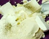صورة لخطوة 1 من وصفة صلصه الجبن بالفليفله🌶🧀🍞🍟