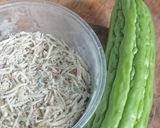 Foto langkah ke 1 dari resep Tumis Pare Teri Medan.