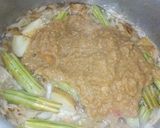 कोलंबी कालवण (kolambi kalwan recipe in marathi) रेसिपी स्टेप 3 फोटो 