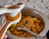 आलू-मटार कांदेपोहे रेसिपी (aloo matar kande pohe recipe in marathi) रेसिपी स्टेप 3 फोटो 