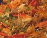 صورة لخطوة 3 من وصفة رز بالدجاج بخلطه الفاهيتا