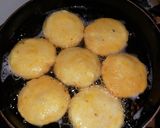 A picture of step 7 of Meatball Soup with Cheese Fritters (Sopa de Albóndigas y Capirotadas de Queso).
