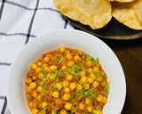A picture of step 5 of Chana Masala.