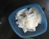 A picture of step 1 of Crispy squid rings.