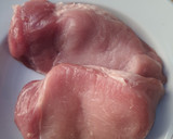 Foto del paso 1 de la receta: Solomillo de cerdo en salsa de flor de calabaza