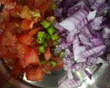 A picture of step 1 of Bhelpuri.