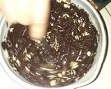 Foto langkah ke 3 dari resep Kue Cokelat Sprinkle.