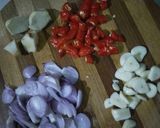 Foto langkah ke 2 dari resep Ikan Pindang Kecap Pedas.